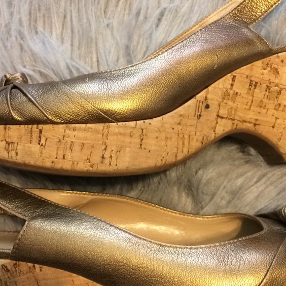 Franco Sarto metallic gold peep toe cork wedge - Picture 5 of 7